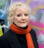 Watch Je t\'aime: The Story of French Song with Petula Clark Sockshare