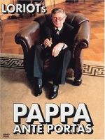 Watch Attention, Papa Arrives! Sockshare