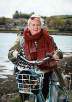 Watch Exploring Northern Ireland with Siobhán McSweeney Sockshare
